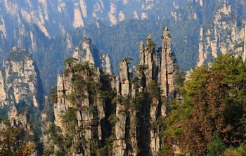 長沙出發(fā)到黃龍洞、張家界森林公園、天門山、鳳凰五日游